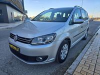 Usado VW Touran Advance 105 CV (77 kW) 2011 Gris / plata Monovolumen