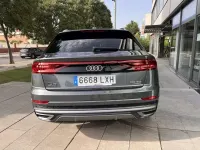 Usado Audi Q8 S-Line 286 CV (210 kW) 2022 Gris SUV