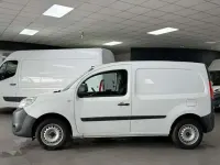 Usado Renault Kangoo 90 CV (66 kW) 2019 Blanco Monovolumen