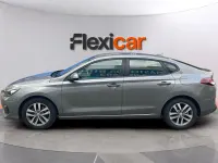 Usado Hyundai i30 120 CV (88 kW) 2018 Marrón Familiar