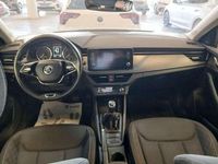 Usado Skoda Scala Ambition 110 CV (80 kW) 2023 Plateado Utilitario