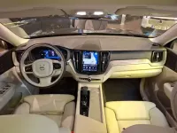 Usado Volvo XC60 Core 336 CV (247 kW) 2024 Negro SUV