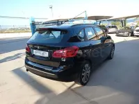 Usado BMW 218 Comfort Edition 140 CV (102 kW) 2018 Negro Familiar
