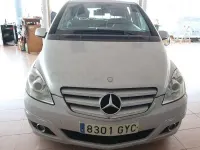 Usado Mercedes B200 140 CV (102 kW) 2011 Gris / plata Monovolumen