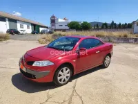Usado Renault Mégane Cabriolet Dynamique 105 CV (77 kW) 2006 Rojo Descapotable