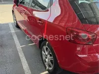 Usado Seat Ibiza Style 90 CV (66 kW) 2010 Rojo Berlina