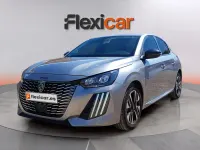 Usado Peugeot 208 Allure 101 CV (74 kW) 2025 Gris Utilitario
