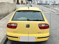 Usado Seat Leon Sport 180 CV (132 kW) 2000 Amarillo Utilitario