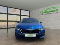 Usado Skoda Octavia Ambition 115 CV (84 kW) 2022 Azul Familiar