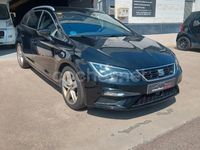 Usado Seat Leon FR 150 CV (110 kW) 2020 Negro Familiar