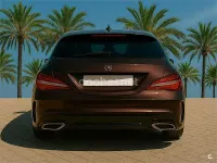 Usado Mercedes CLA220 Shooting Brake AMG line 177 CV (130 kW) 2016 Marrón Familiar