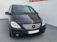 Usado Mercedes B180 109 CV (80 kW) 2013 Negro Utilitario