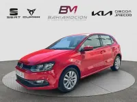 Używany VW Polo Advance 75 KM (55 kW) 2015 Czerwony Sedan/Limuzyna
