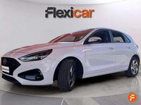 Usado Hyundai i30 101 CV (74 kW) 2024 Blanco Berlina