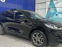 Usado Ford Kuga ST-Line 150 CV (110 kW) 2022 Negro agate (metalizado) SUV