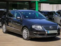 Usado VW Passat Advance 140 CV (102 kW) 2009 Negro Berlina