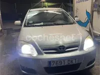 Usado Toyota Corolla Sol 90 CV (66 kW) 2005 Gris / plata Berlina