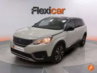 Usado Peugeot 5008 Allure 131 CV (96 kW) 2019 Blanco SUV