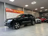 Usado Jeep Grand Cherokee Overland 241 CV (177 kW) 2012 Negro SUV