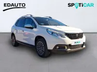 Usado Peugeot 2008 Active 99 CV (72 kW) 2016 Negro SUV