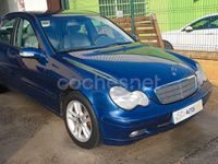 Usado Mercedes C200 Avantgarde 116 CV (85 kW) 2002 Azul Berlina