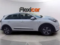 Usado Kia Niro 105 CV (77 kW) 2018 Blanco SUV