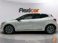 Usado Renault Clio Techno 90 CV (66 kW) 2023 Gris Utilitario