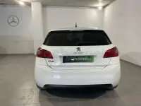 Usado Peugeot 308 Active 110 CV (80 kW) 2020 Blanco Berlina