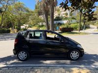 Usado Mercedes A160 82 CV (60 kW) 2011 Negro Utilitario