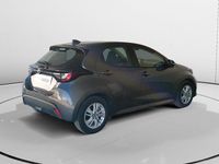 Usado Mazda 2 116 CV (85 kW) 2023 Gris Utilitario