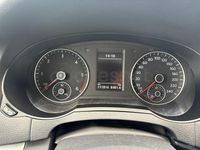 Begagnad VW Sharan Advance 150 HK (110 kW) 2016 Svart Minibuss