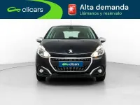 Usado Peugeot 208 Signature Sky 110 CV (80 kW) 2018 Negro Utilitario