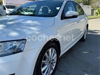 Usado Skoda Octavia Active 105 CV (77 kW) 2014 Blanco Berlina
