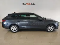 Usado Seat Leon Style 116 CV (85 kW) 2025 Blanco Familiar