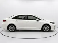 Usado Toyota Corolla Style 140 CV (102 kW) 2023 Blanco Berlina