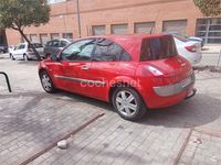 Usado Renault Mégane II Dynamique 115 CV (84 kW) 2004 Rojo Berlina