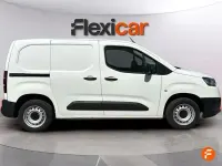 Käytetty Toyota Proace City City 102 HP (75 kW) 2020 Valkoinen Tila-auto