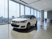 Usado Citroën C4 Feel 110 CV (80 kW) 2016 Blanco Berlina