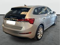 Usado Skoda Scala Ambition 110 CV (80 kW) 2023 Plata brilliant metalizado Utilitario