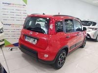 Usado Fiat Panda 69 HP (50 kW) 2022 Vermelho Citadino