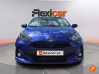 Usado Toyota Yaris Active 92 CV (67 kW) 2025 Azul Utilitario