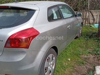 Usado Kia ProCeed 90 CV (66 kW) 2010 Gris / plata Utilitario