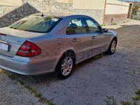 Usado Mercedes E320 Avantgarde 204 CV (150 kW) 2004 Gris / plata Berlina