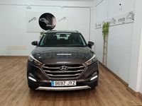 Usado Hyundai Tucson GO! 131 CV (96 kW) 2018 Gris / plata SUV