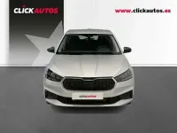 Usado Skoda Fabia Essence 95 HP (69 kW) 2025 Prateado Citadino