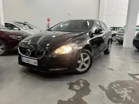 Usado Volvo V40 Kinetic 120 CV (88 kW) 2016 Negro Berlina