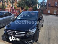 Usado Mercedes B180 122 CV (89 kW) 2012 Negro Monovolumen