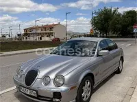 Usado Jaguar S-Type 240 CV (176 kW) 2001 Gris / plata Berlina