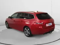 Usado Peugeot 308 GT-line 130 CV (95 kW) 2018 Rojo Familiar