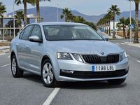 Usado Skoda Octavia Ambition 115 CV (84 kW) 2019 Gris / plata Berlina